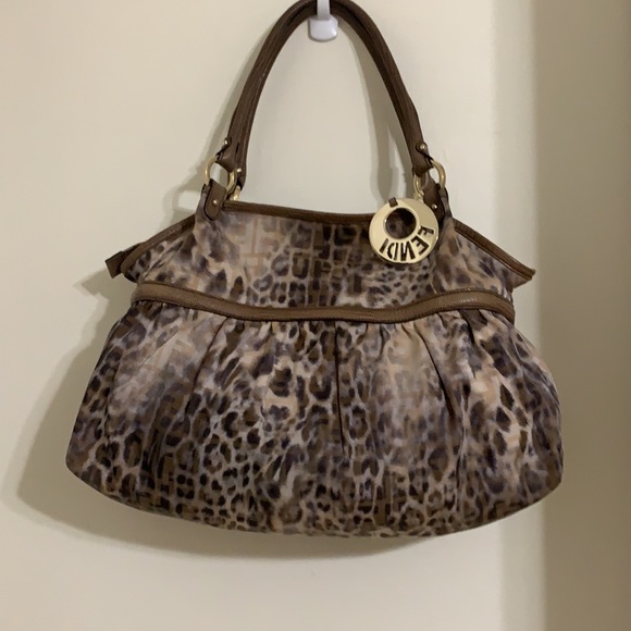 Fendi chef zucca tote in snow leopard - Picture 8 of 16